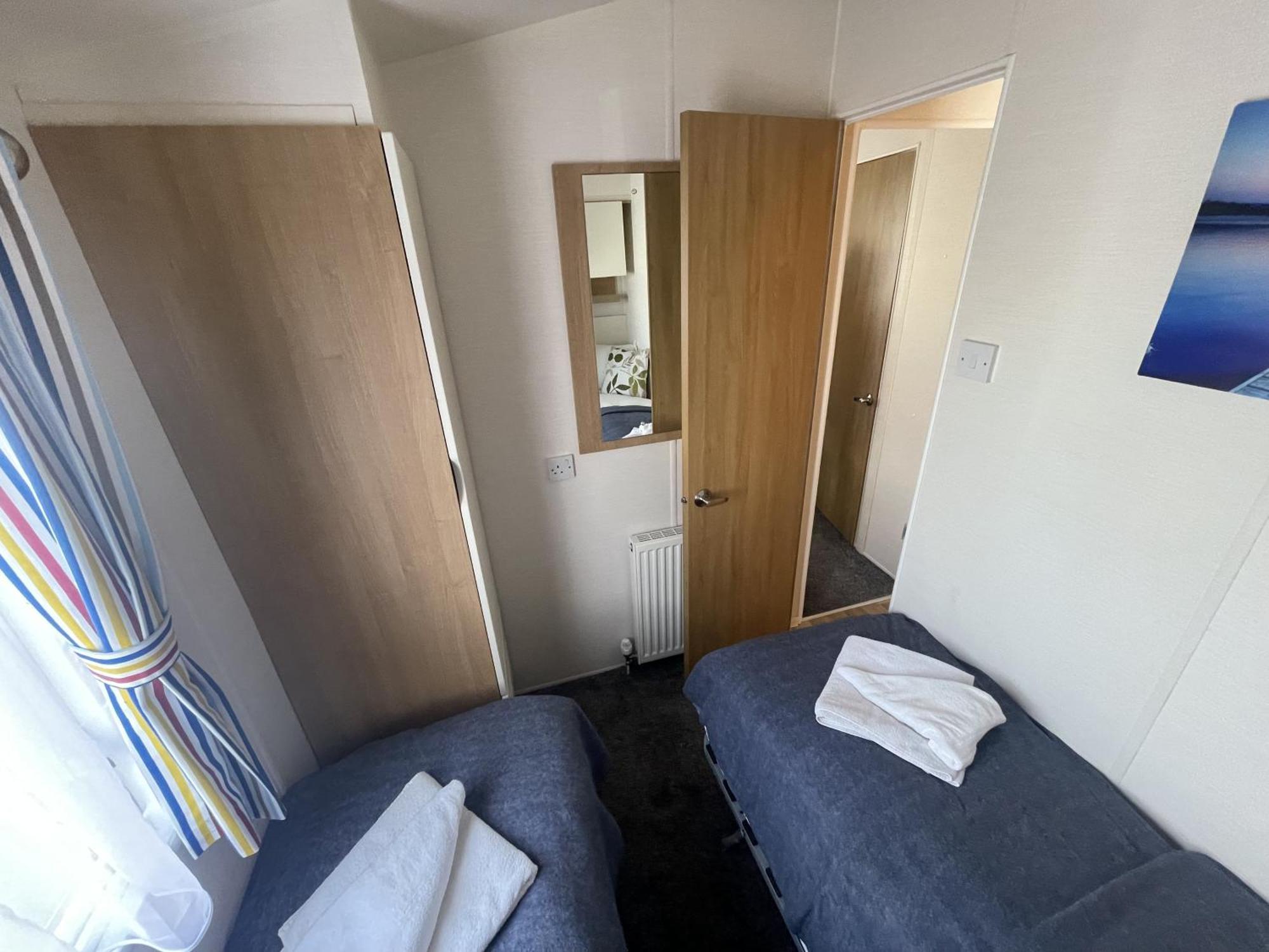 2 Bedroom Caravan, Edi Rita, Robin Hood, Pet Friendly Meliden Esterno foto